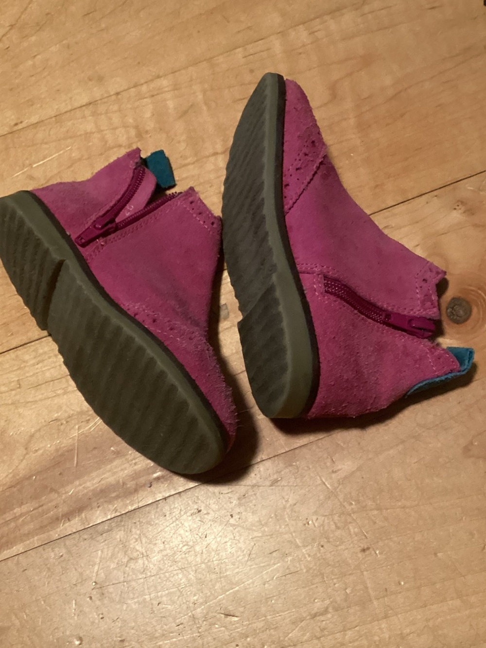 Kids Suede Ankle Boots in Magenta with Teal Heel Tab - Picture 5 of 5